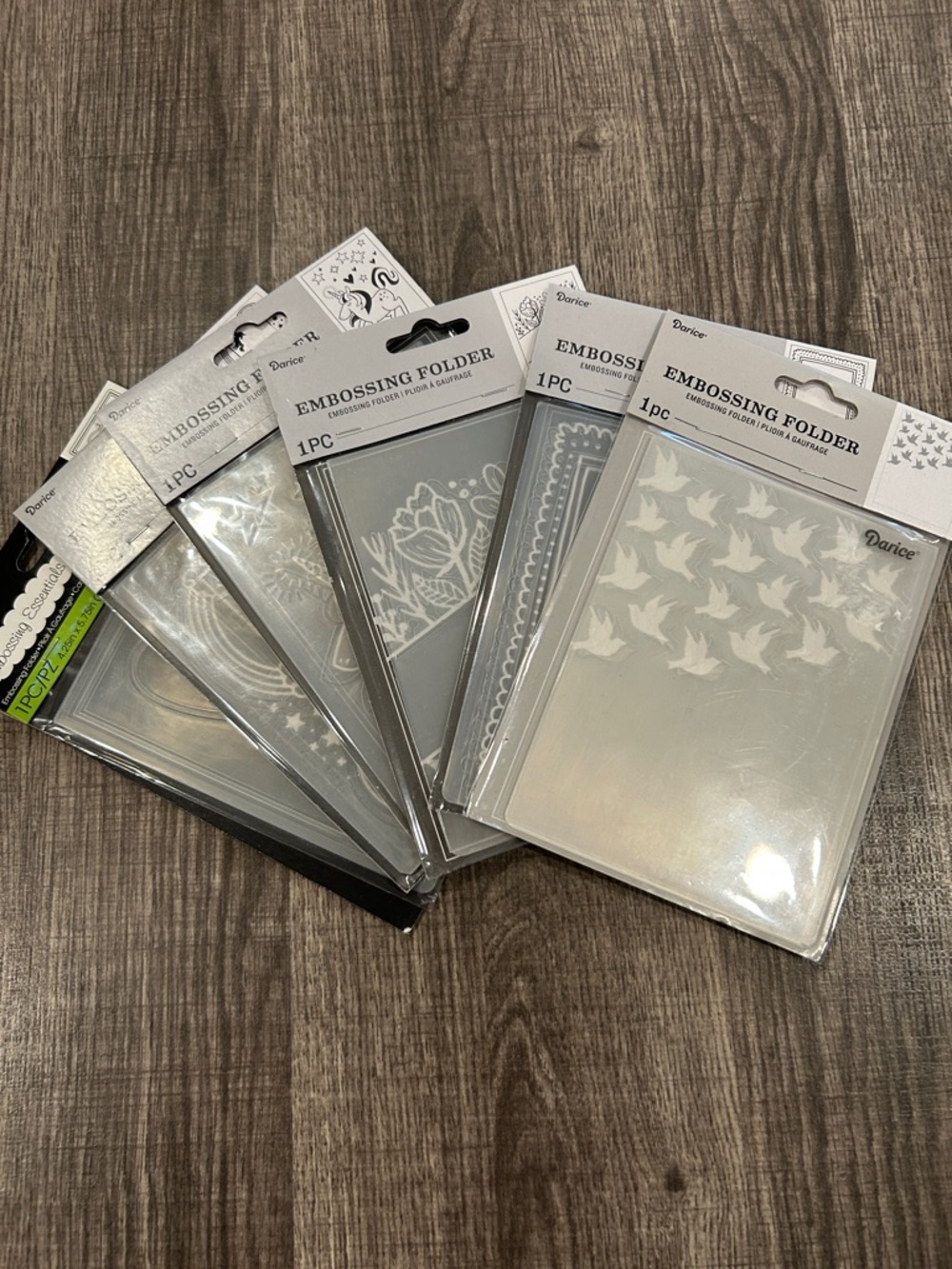 6 pack Darice Embossing Folder Collection - Assorted Floral & Animal Designs